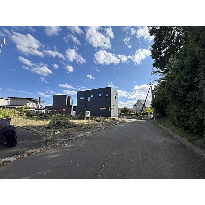 道路向かいは調整区域の為、建物が建ちません♪