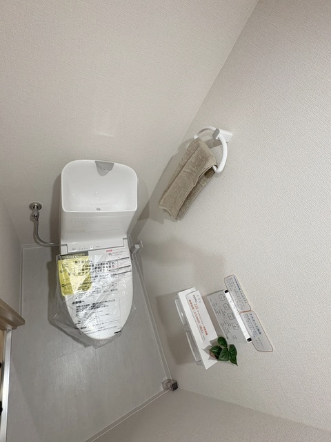 温水洗浄便座付きトイレ
