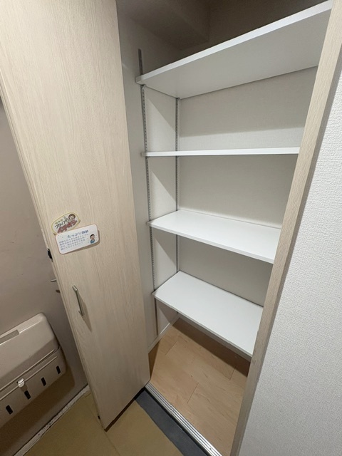 玄関横収納