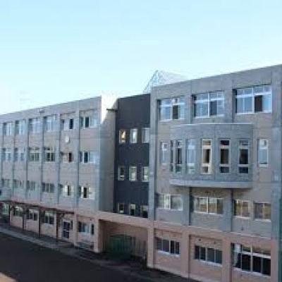 菁園中学校