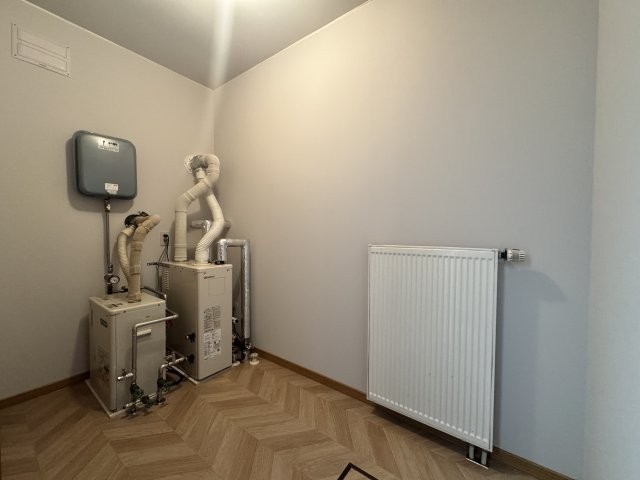 １階の納戸。物置や小部屋に利用できます