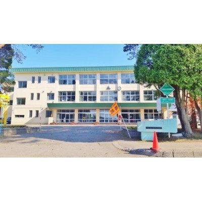 恵庭市立若草小学校まで176m