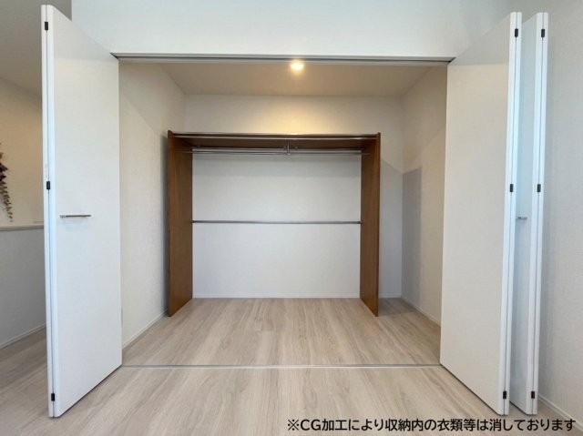 ファミリーホールには大型収納付き