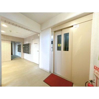 【共用廊下内部】
