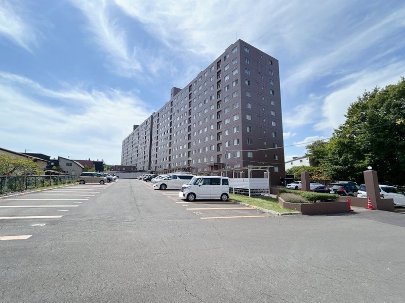 【建物外観】別角度外観です。
