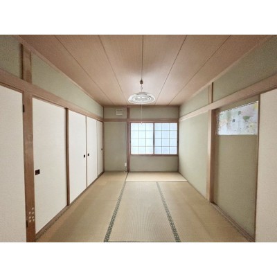【現況】1階玄関横約6畳和室です。