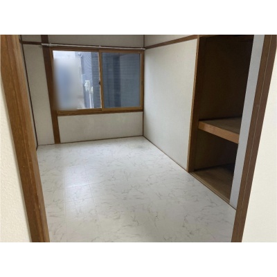 洋室｜押入付き