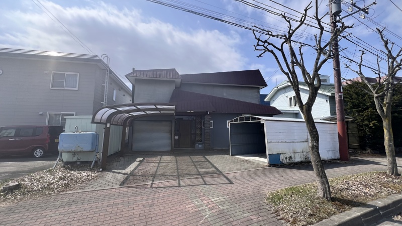 30号通りに面した花園売地