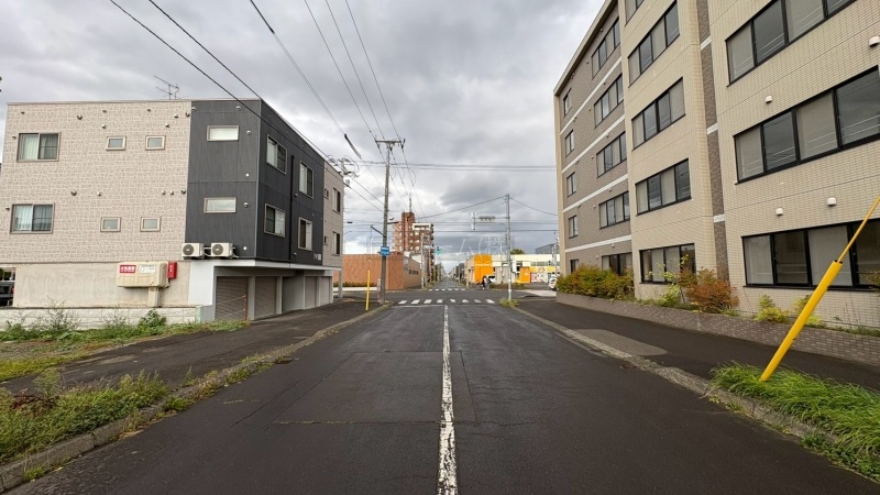 前面道路含む現地写真