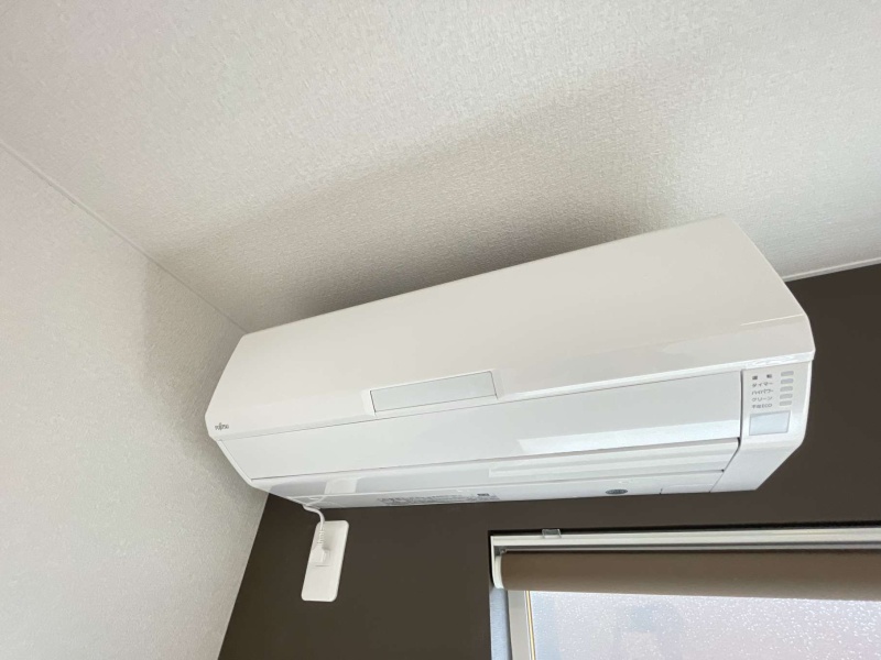 千歳市みどり台北3丁目 都市ガスエコジョーズ 5LDK中古戸建  2階7.2帖洋室。100Ｖエアコン付き