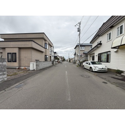 前面道路は9.0m！