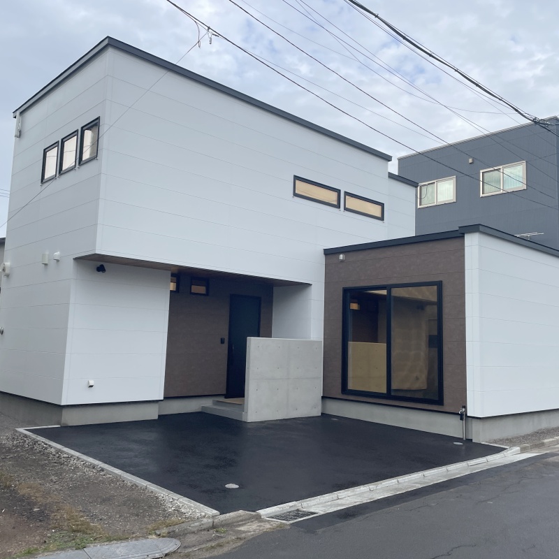 新川町の家