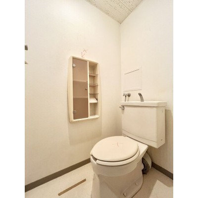 【リフォーム中】トイレは新品交換いたします。その他クロス・…