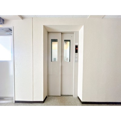 【共用部＿エレベーター】エレベーターの写真です。
