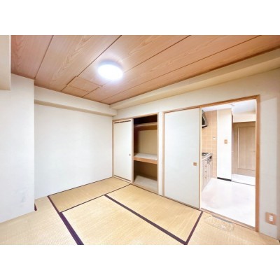 【現況＿東側和室】東側和室の写真です。