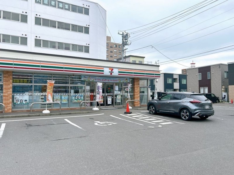 セブン-イレブン 札幌北28条店様まで約150ｍ（徒歩2分）