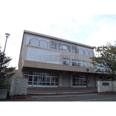 中学校：札幌市立北陽中学校：316m