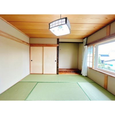 【リフォーム前】2階和室を洋室に変更します。