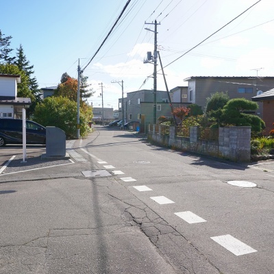 西側道路