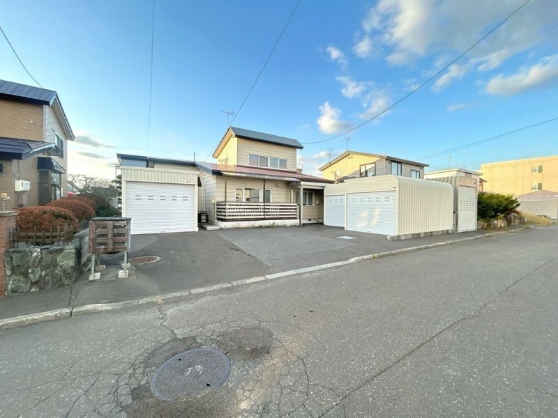 石狩市花川北三条二丁目　戸建て