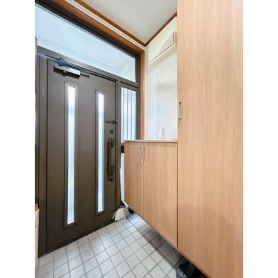 【現況販売】玄関内観です。