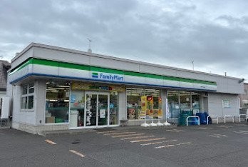 ファミリーマート 札幌伏古８条店まで648m