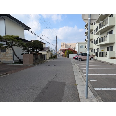 南側前面道路