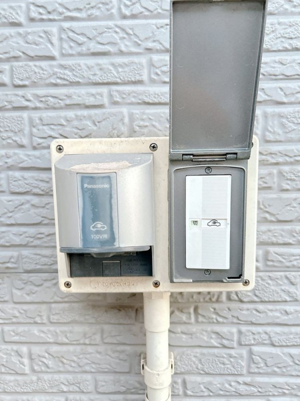【リフォーム中】電気自動車の充電電源です。