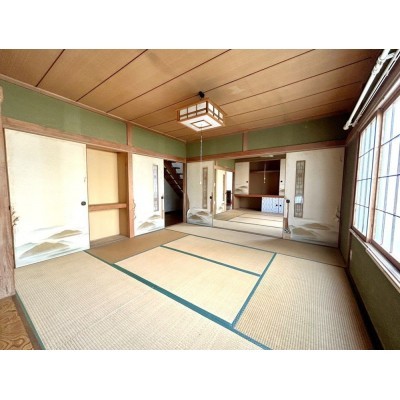 【リフォーム中】1階北東側和室約8帖です。洋室に変更予定です。