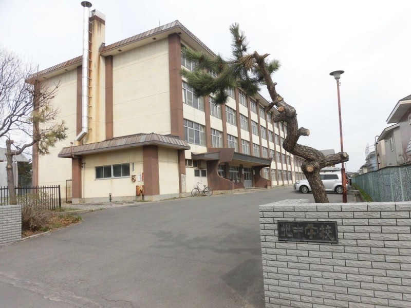 北中学校まで徒歩約10分（約650m）