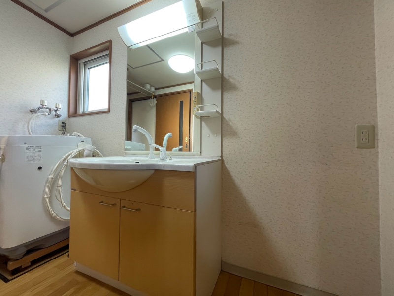 恵庭市島松旭町3丁目 4LDK 中古戸建 洗面化粧台