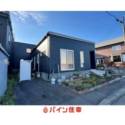 築7年で屋根外壁もまだきれいな外観です。