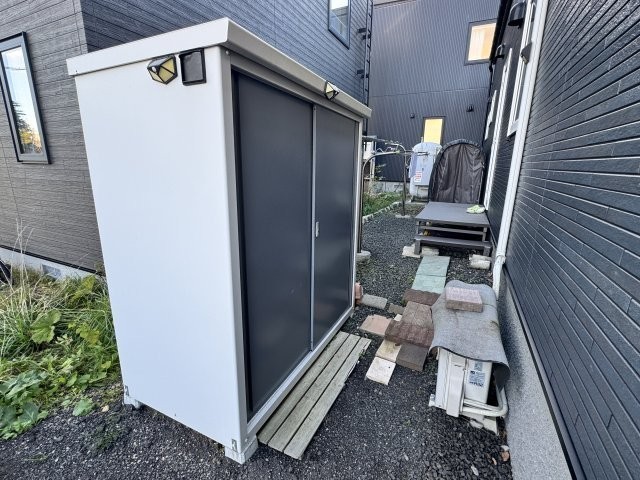 屋外物置もございます。