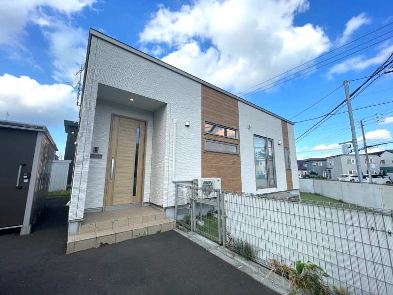 恵庭市文京町4丁目 角地平家住宅