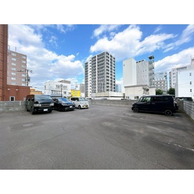 【駐車場】