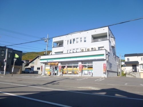 ファミリーマート 赤岩店まで361m