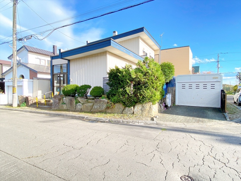 北広島市里見町7丁目　中古戸建
