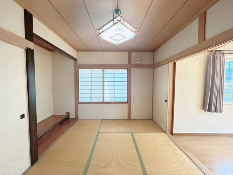 【リフォーム前写真】1階リビングの横にある6畳の和室です。寝…