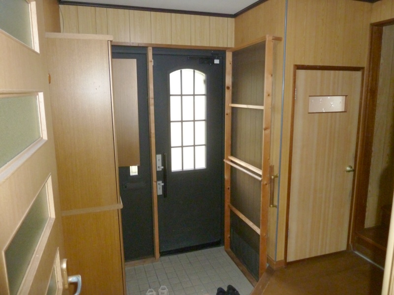 玄関　収納付き