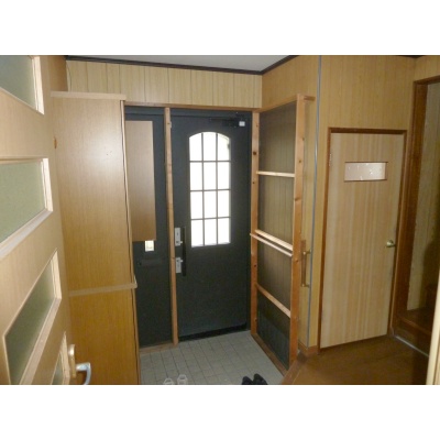 玄関　収納付き