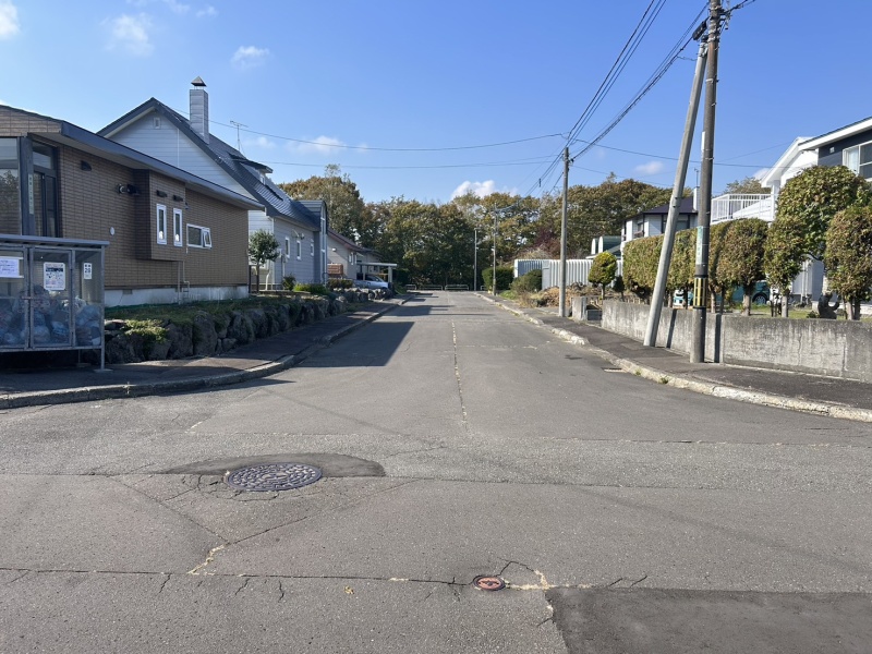 千歳市若草2丁目 約94坪売土地  敷地前面T字路