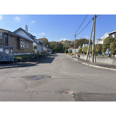 千歳市若草2丁目 約94坪売土地  敷地前面T字路