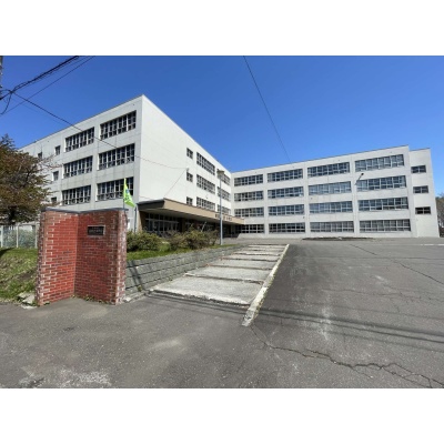 向陽台小学校
