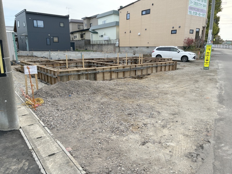 現在、基礎工事中です（2026/10/17）