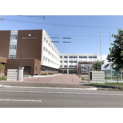 周辺施設（巴中学校）