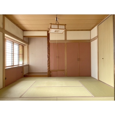 1階8帖和室！明るくて収納も多い和室です！
