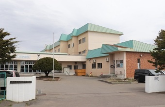 青葉中学校（2026年4月撮影）