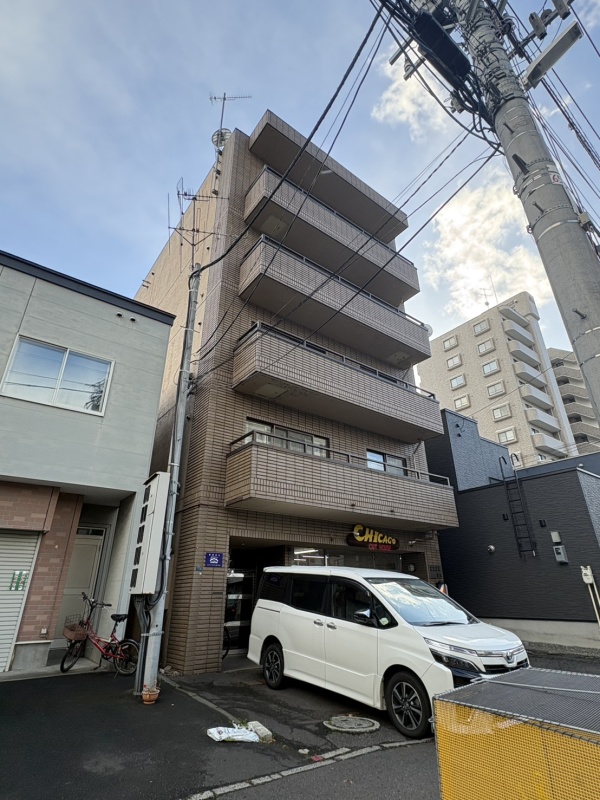 【満室稼働中！】利回り8.05％テナント付マンション