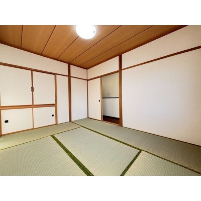 2階和室です！日本人は畳ですよね！という方の為にあえて和室…