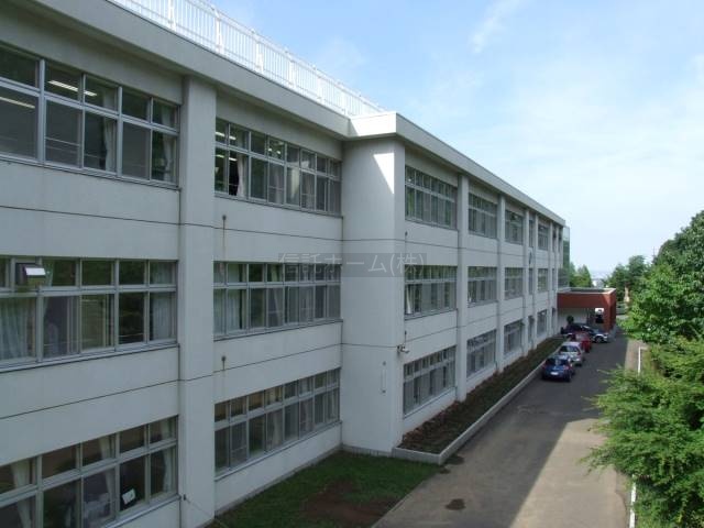 中学校：札幌市立宮の森中学校：370m